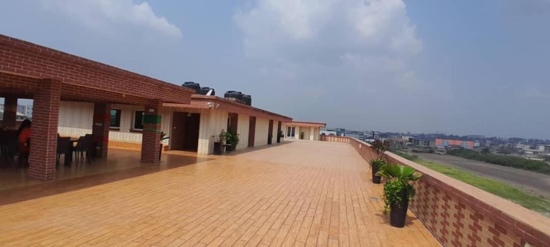 Grand Hotel Aeroport, Douala Exterior foto